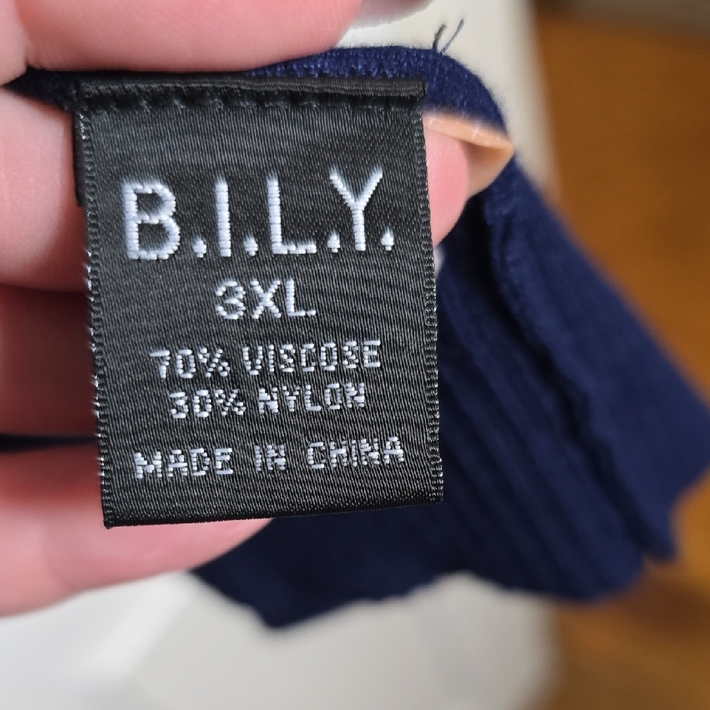 B.I.L.Y. 3X Women's Classic Navy BLURCardigan - Picture 3 of 4